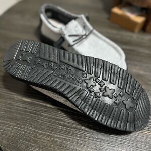 Hey Dudes Size 9 Men’s, New with no box or Tags